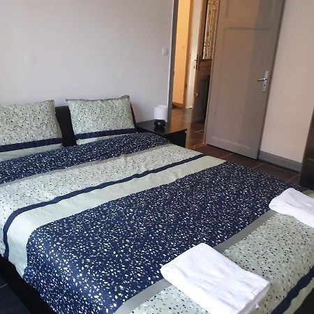 Appartement t2 courte durée coup de coeur toute à 5 minutes Saint-Etienne  Esterno foto